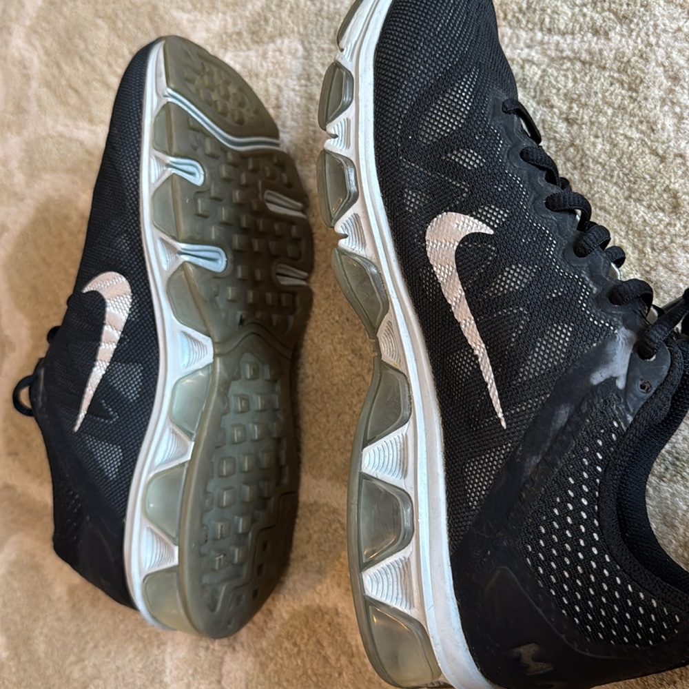Women's Sz 9 W NIKE AIR MAX Tailwind 7 683635-001 Black White Running Shoes  OSR - Picture 3 of 3